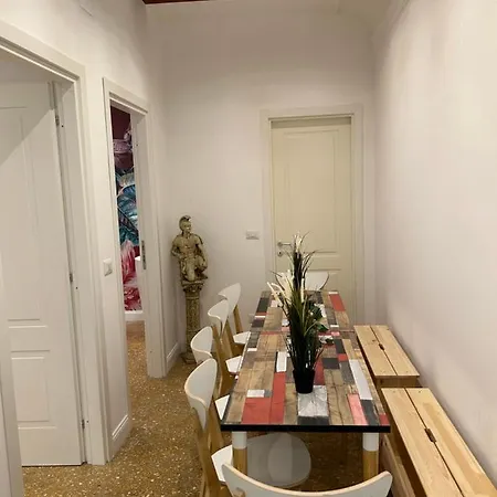 Raffaello's Place Apartment *