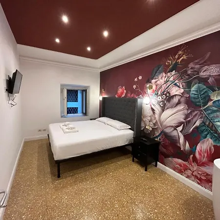 Raffaello's Place Apartment