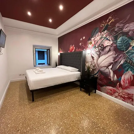 Raffaello's Place *
