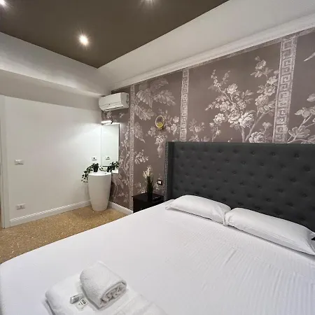 Apartment Raffaello's Place *