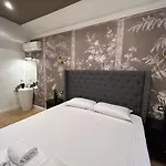 Апартаменты Raffaello's Place