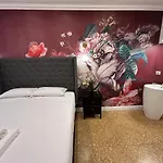 Raffaello's Place Рим