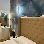 Raffaello's Place * רומא