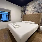 Raffaello's Place *