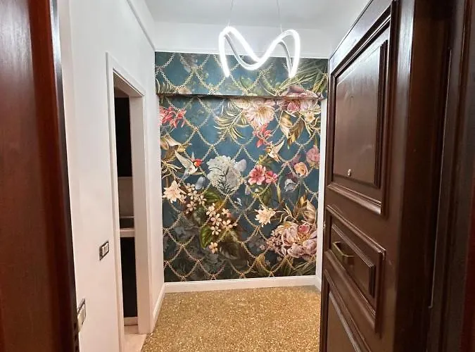 Raffaello's Place Apartamento *