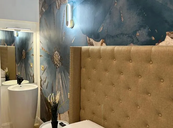 Raffaello's Place * Roma