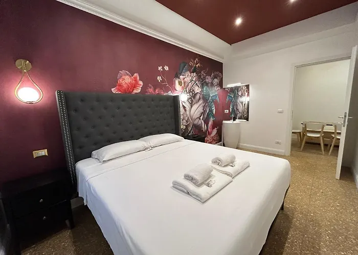 Daire Raffaello's Place