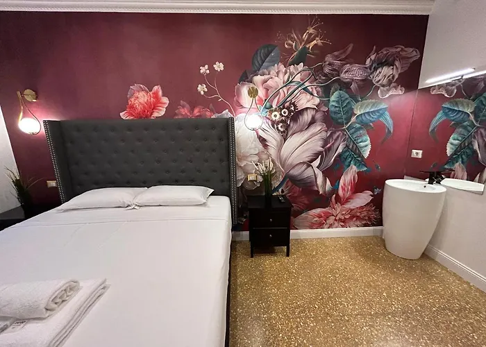 Raffaello's Place Roma